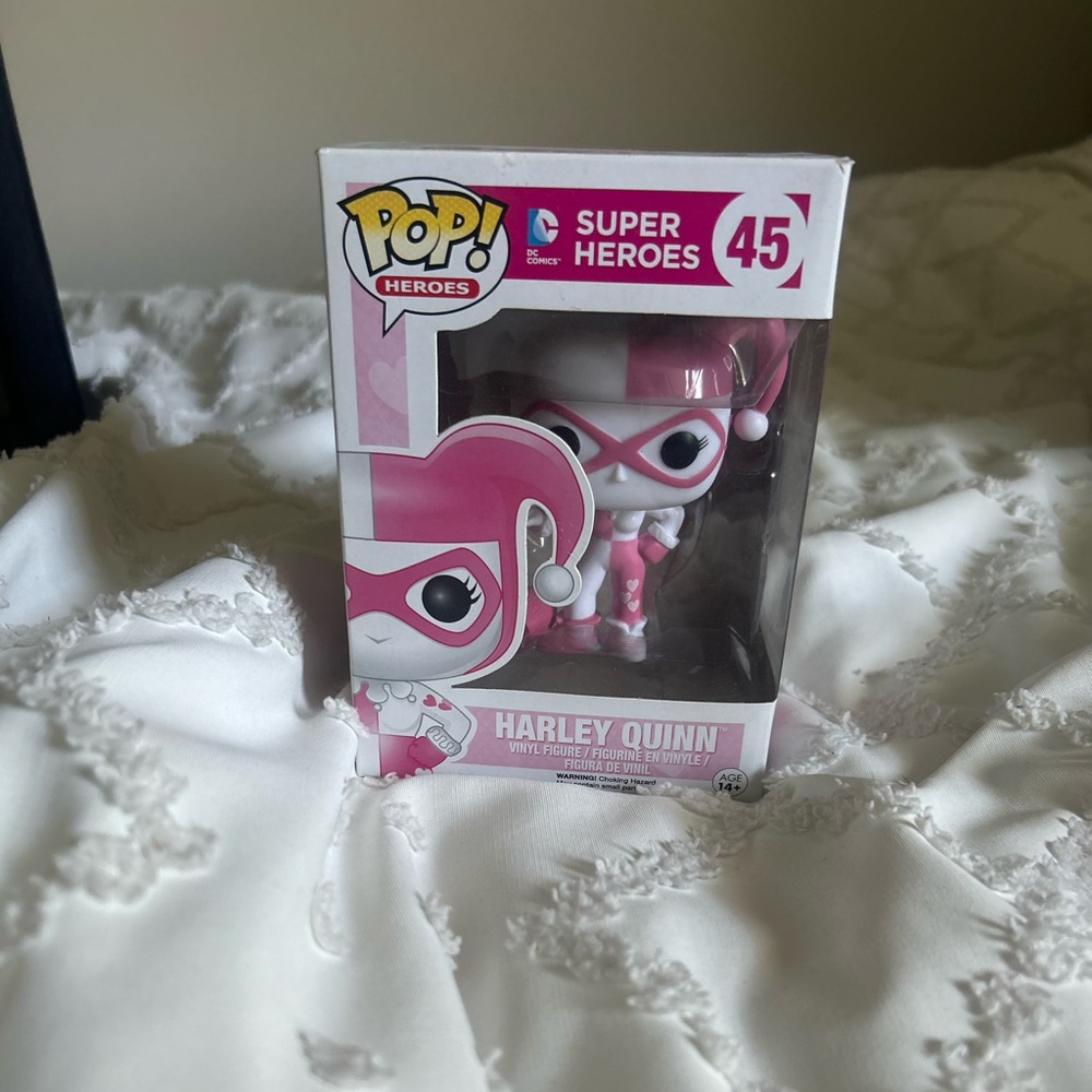 Harley Quinn (pink) Funko Pop
